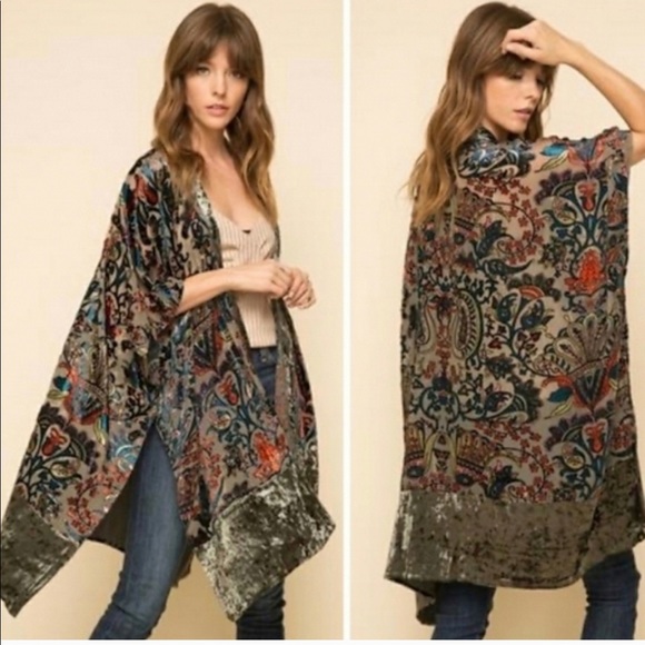 Mystree Sweaters - Mystree boho velvet kimono